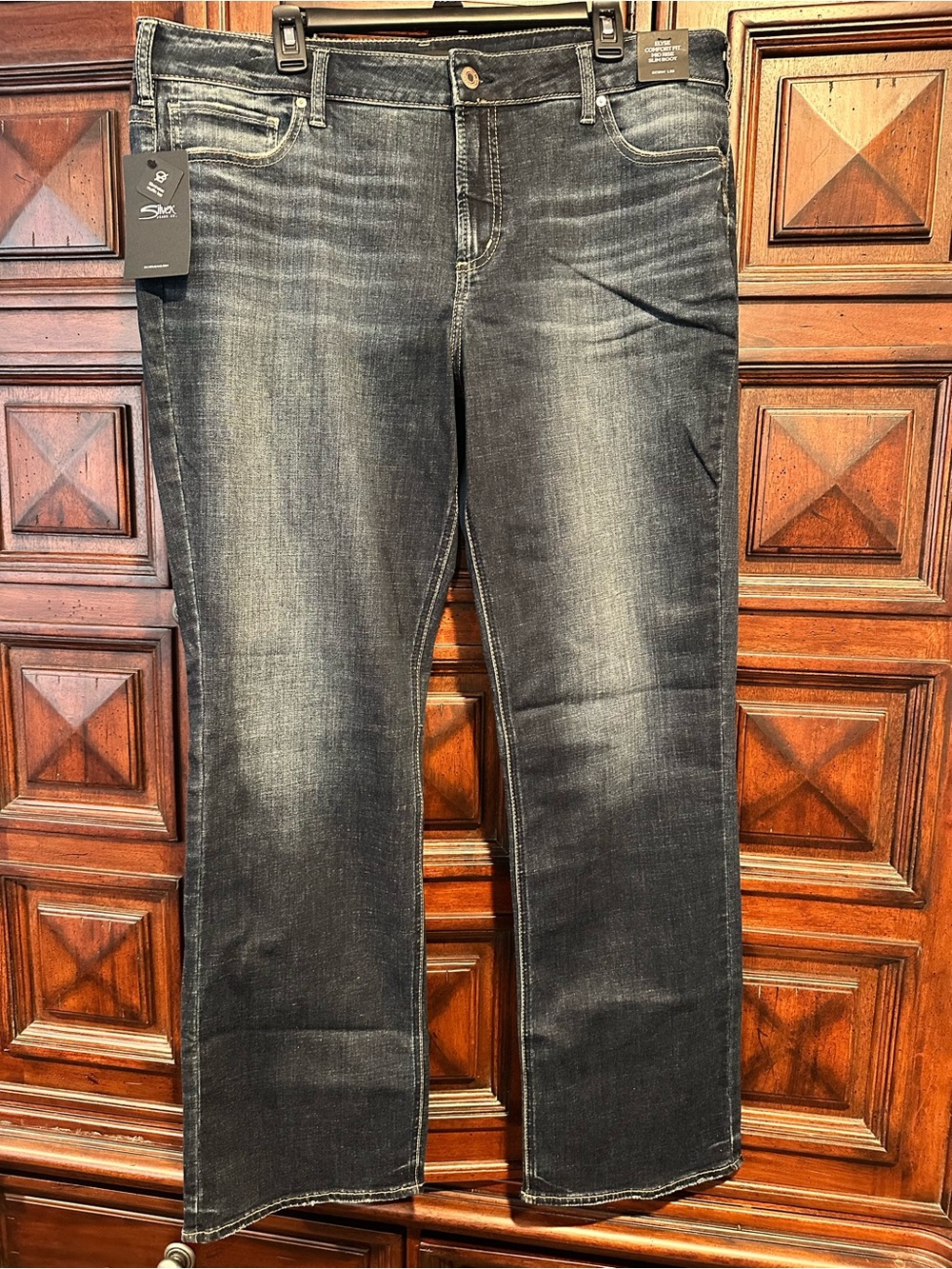 Silver Jeans 18W L33 Women’s Dark Wash Stretch Mid Rise Slim Boot Cut Jeans